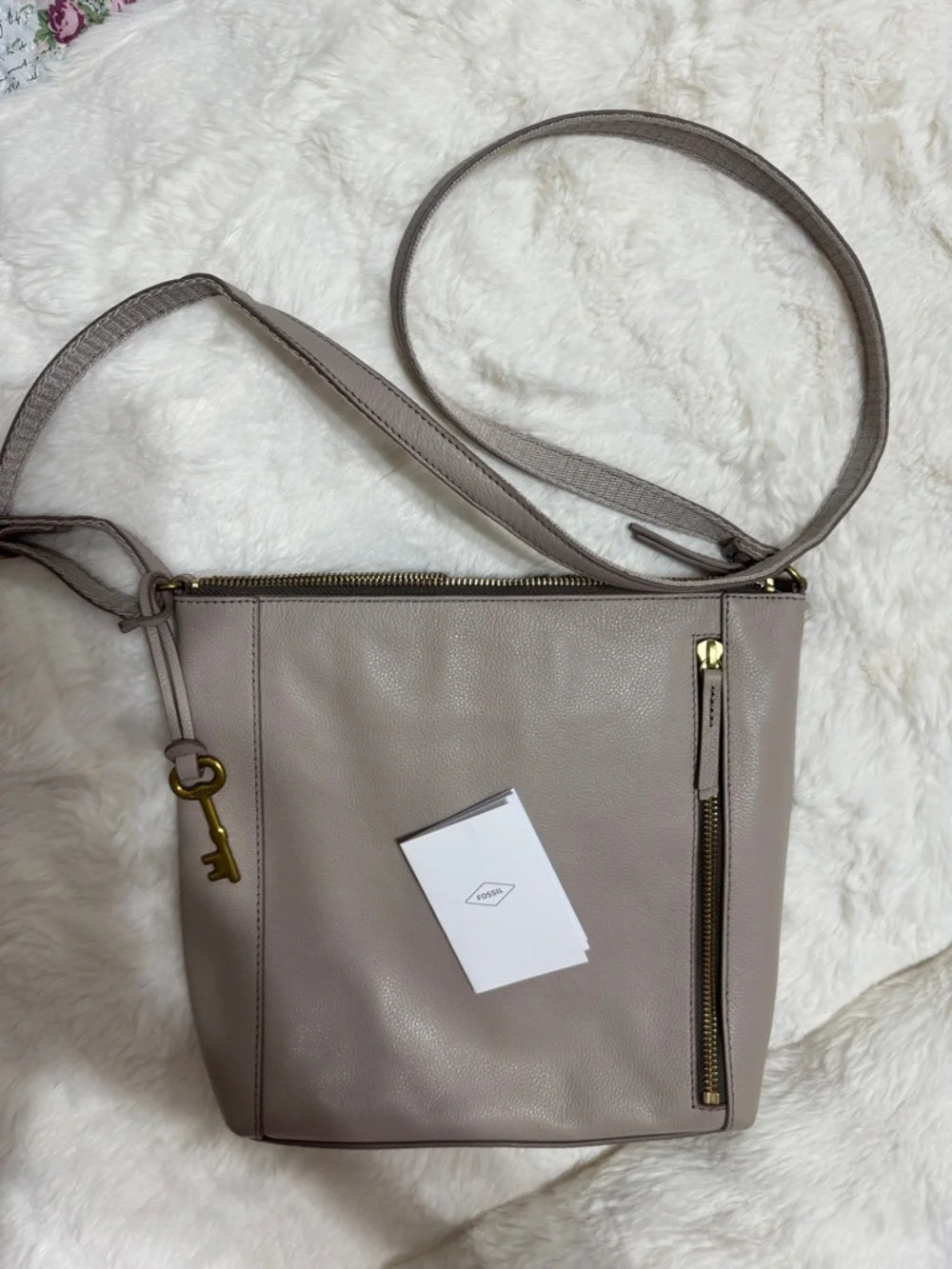 Fossil Tara Taupe Leather Crossbody Bag with Zip Pocket - Picture 1 of 7